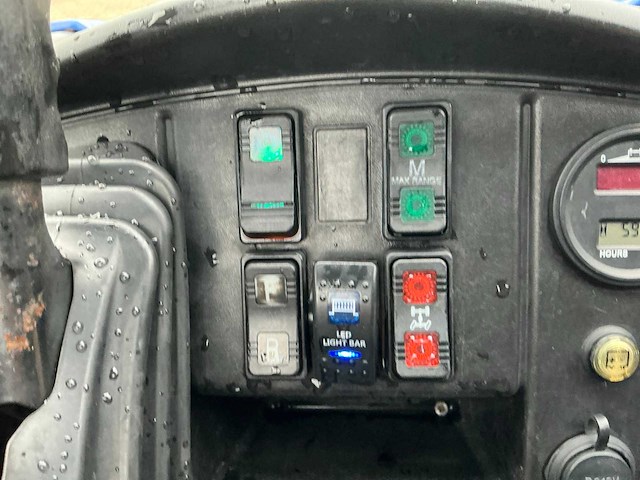 Polaris ranger ev 400 utv - afbeelding 10 van  24