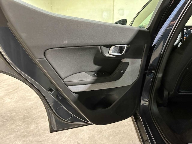 Polestar 2 long range dual motor launch edition 78kwh 408pk 2020 (origineel-nl & 1e eigenaar), k-112-dz - afbeelding 21 van  33