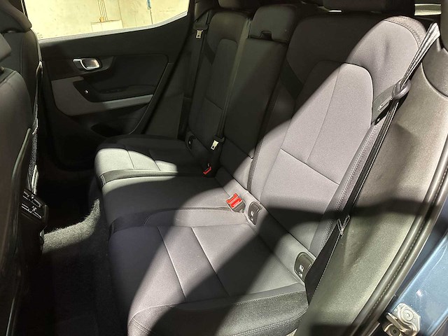 Polestar 2 long range dual motor launch edition 78kwh 408pk 2020 (origineel-nl & 1e eigenaar), k-112-dz - afbeelding 22 van  33