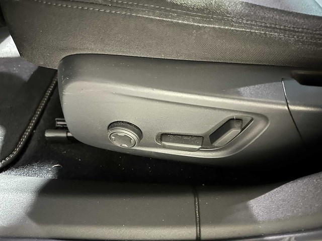 Polestar 2 performance lrdm launched. 78kwh 408pk 2020, k-012-fr - afbeelding 16 van  54