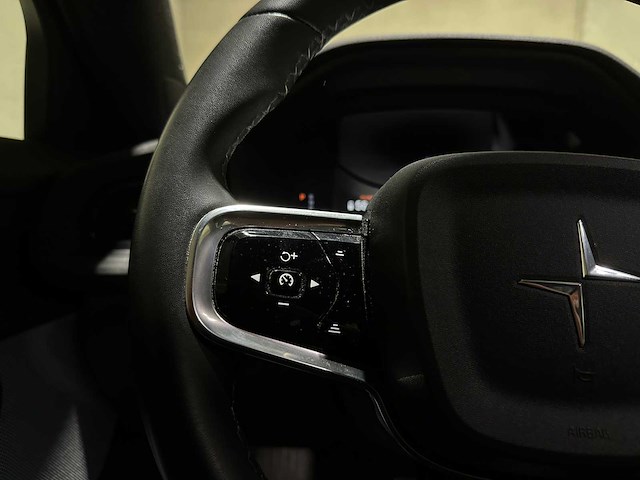 Polestar 2 performance lrdm launched. 78kwh 408pk 2020, k-012-fr - afbeelding 17 van  54