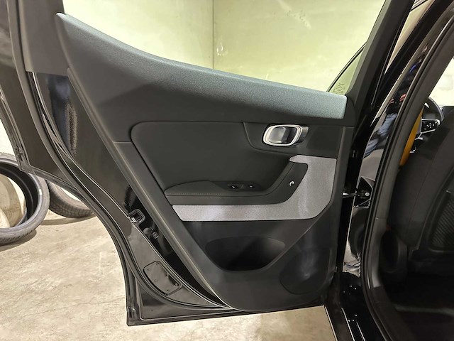 Polestar 2 performance lrdm launched. 78kwh 408pk 2020, k-012-fr - afbeelding 29 van  54