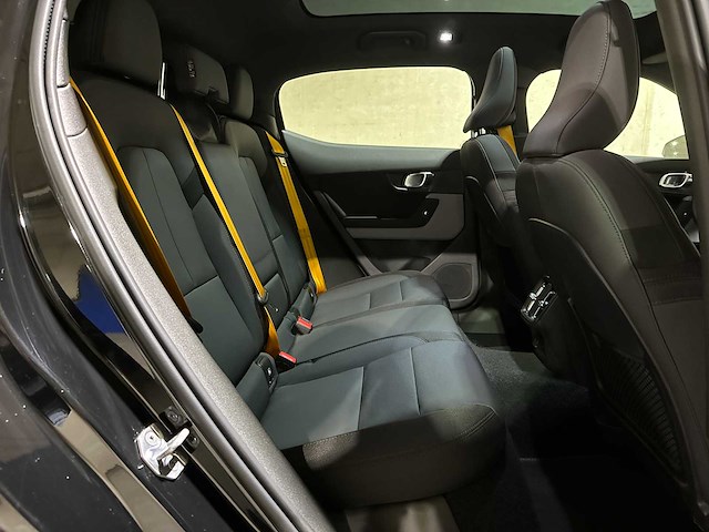 Polestar 2 performance lrdm launched. 78kwh 408pk 2020, k-012-fr - afbeelding 37 van  54