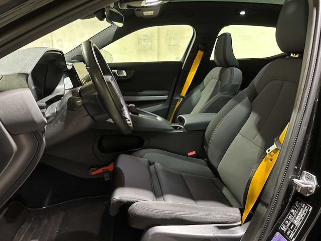 Polestar 2 performance lrdm launched. 78kwh 408pk 2020, k-012-fr - afbeelding 38 van  54