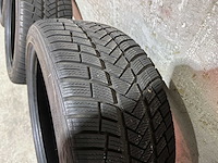 Polestar 2 performance lrdm launched. 78kwh 408pk 2020, k-012-fr - afbeelding 46 van  54