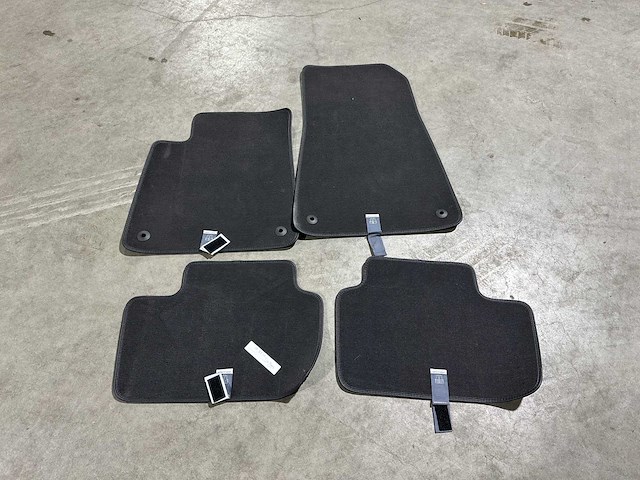 Polestar 2 performance lrdm launched. 78kwh 408pk 2020, k-012-fr - afbeelding 50 van  54