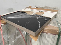 Polished glazed tile 600x600mm (108x) - afbeelding 1 van  6
