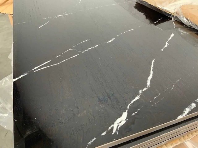 Polished glazed tile 600x600mm (108x) - afbeelding 5 van  6