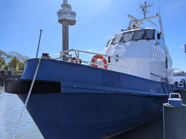 Politievaartuig / patrouillevaartuig (p1), wit en blauw - afbeelding 13 van  122
