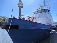 Politievaartuig / patrouillevaartuig (p1), wit en blauw - afbeelding 13 van  122