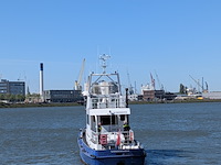 Politievaartuig / patrouillevaartuig (p1), wit en blauw - afbeelding 28 van  122