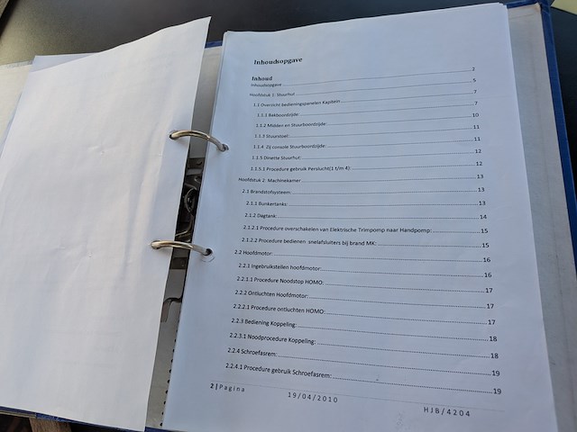 Politievaartuig / patrouillevaartuig (p1), wit en blauw - afbeelding 71 van  122