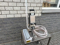 Poly clip - op lucht - clippermachine - afbeelding 1 van  6