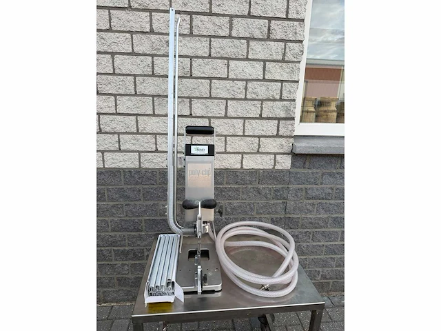 Poly clip - op lucht - clippermachine - afbeelding 2 van  6