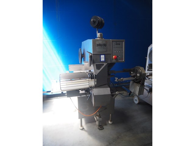 Poly-clip system gmbh & co. kg - afbeelding 1 van  17