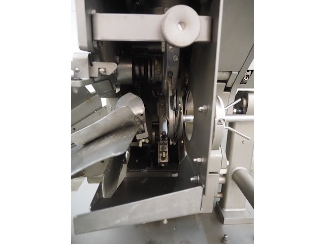 Poly-clip system gmbh & co. kg - afbeelding 17 van  17