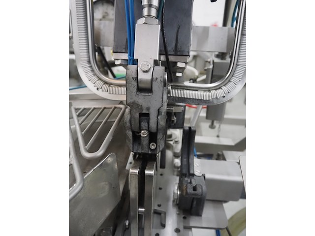 Poly-clip system gmbh & co.kg - afbeelding 2 van  15