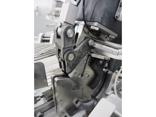 Poly-clip system gmbh & co.kg - afbeelding 15 van  15