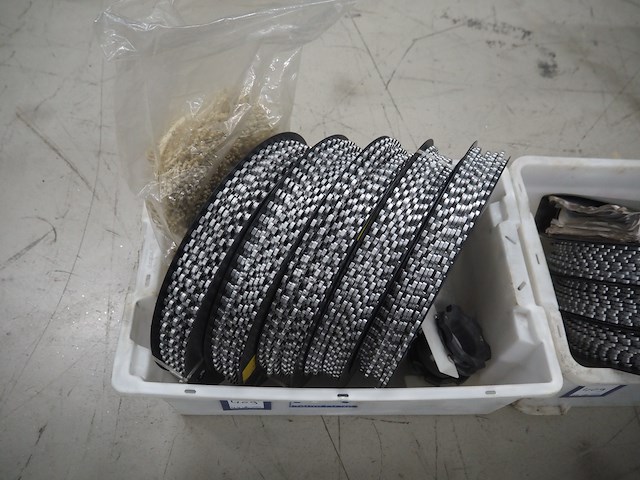 Poly-clip system gmbh - afbeelding 8 van  20