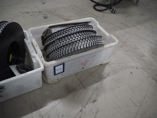 Poly-clip system gmbh - afbeelding 9 van  20
