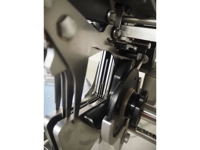 Poly-clip systems gmbh & co.kg - afbeelding 16 van  17