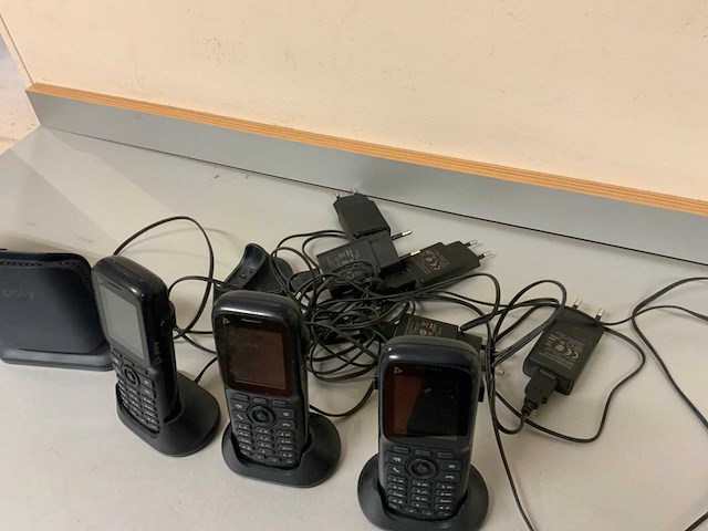 Poly rove r8 draadloze telefoon (3x) - afbeelding 4 van  5