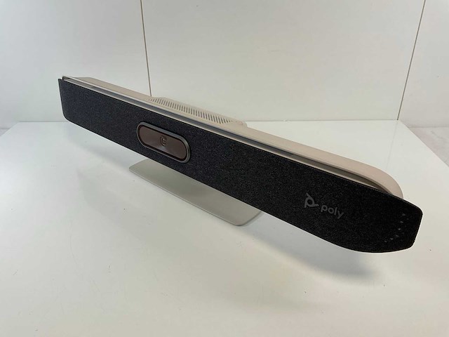 Poly (studio x50) all-in-one 4k video conference soundbar - afbeelding 4 van  8