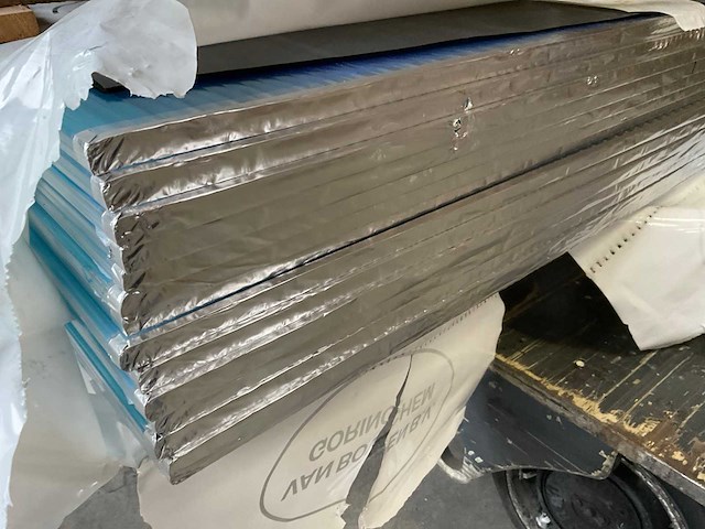 Polycarbonaat kanaalplaat (105x) - afbeelding 17 van  19