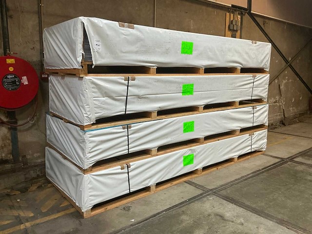 Polycarbonaat kanaalplaat (140x) - afbeelding 1 van  4