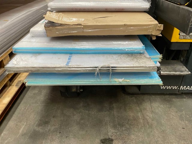 Polycarbonaat kanaalplaat (170x) - afbeelding 9 van  21