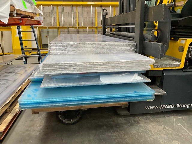 Polycarbonaat kanaalplaat (170x) - afbeelding 11 van  21