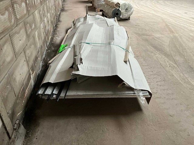 Polycarbonaat kanaalplaat (240x) - afbeelding 12 van  20