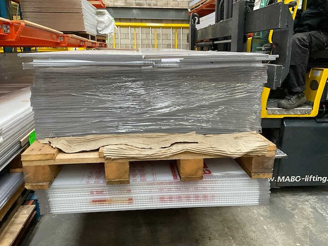 Polycarbonaat kanaalplaat (240x) - afbeelding 19 van  20