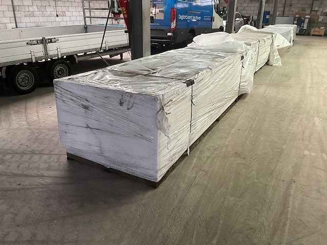 Polycarbonaat kanaalplaat (60x) - afbeelding 1 van  8