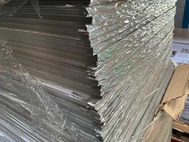 Polycarbonaat kanaalplaat (85x) - afbeelding 5 van  5