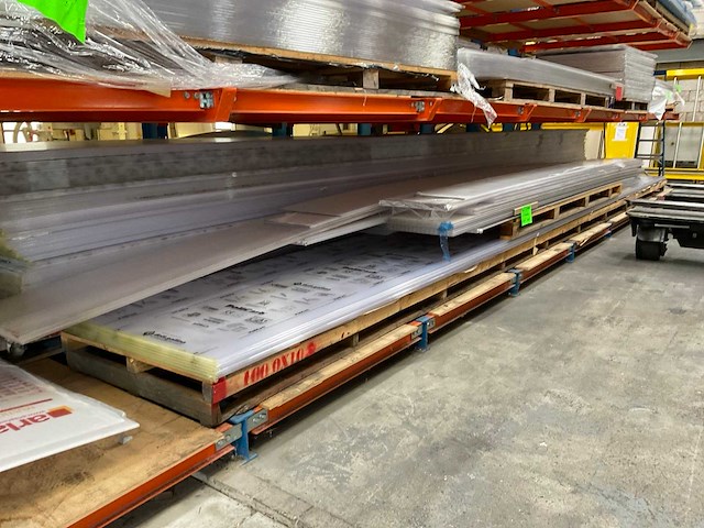 Polycarbonaat kanaalplaat (85x) - afbeelding 2 van  13