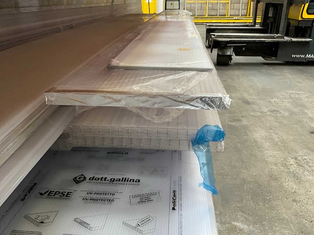 Polycarbonaat kanaalplaat (85x) - afbeelding 4 van  13