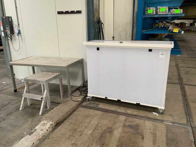 Polycarbonaat lichtmeubel en diversen - afbeelding 1 van  4