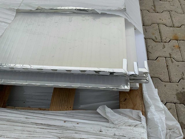 Polycarbonaat plaat 2500/4000x800/980x18mm (16x) - afbeelding 7 van  7