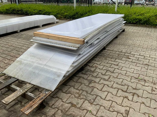 Polycarbonaat plaat mix 3000/4000x980x18mm (29x) - afbeelding 3 van  7