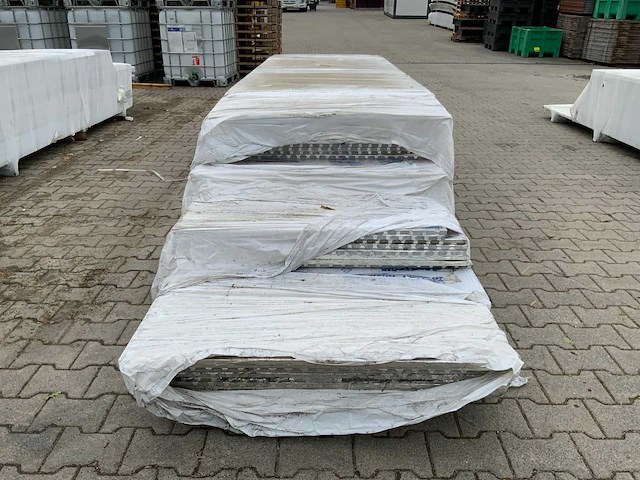 Polycarbonaat plaat mix 3000/5000x980x18mm (37x) - afbeelding 4 van  6