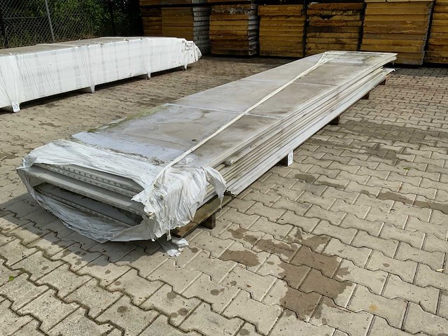 Polycarbonaat plaat mix 4000/5000x980x18mm (18x) - afbeelding 1 van  6