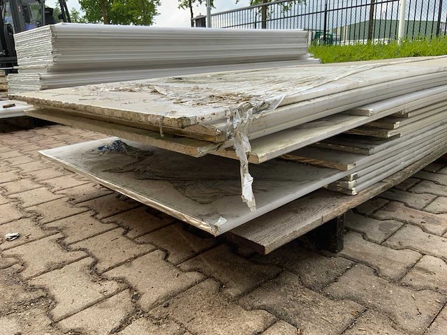 Polycarbonaat plaat mix 4000/5000x980x18mm (18x) - afbeelding 6 van  6