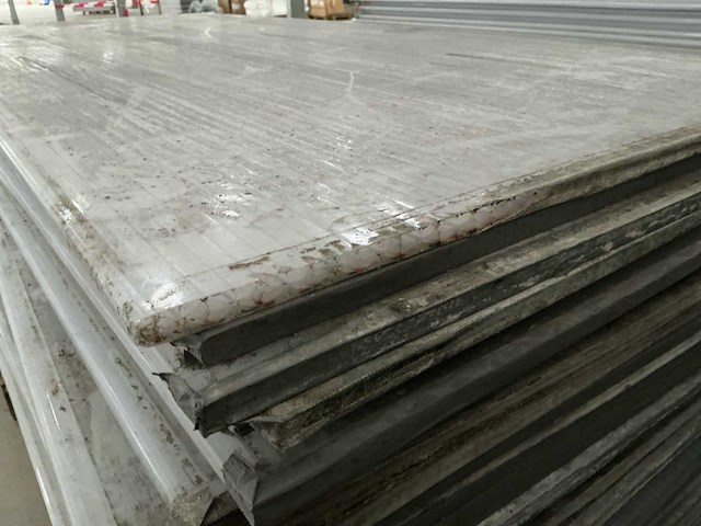 Polycarbonaat platen (4000x) - afbeelding 2 van  30