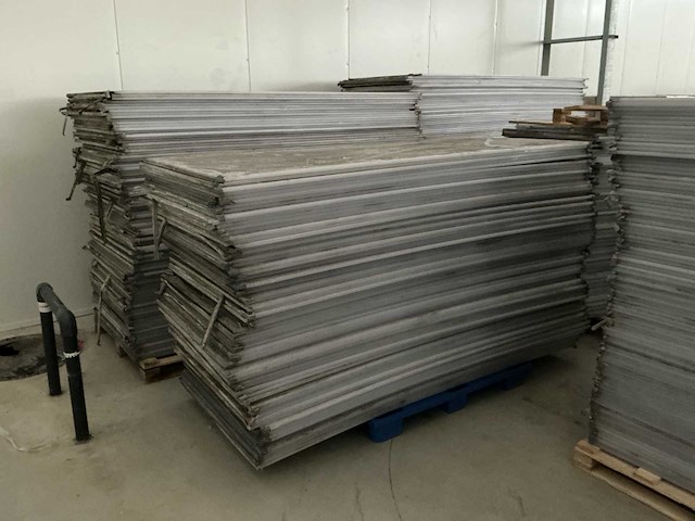 Polycarbonaat platen (4000x) - afbeelding 11 van  30