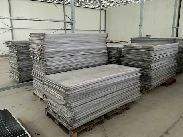 Polycarbonaat platen (4000x) - afbeelding 1 van  30