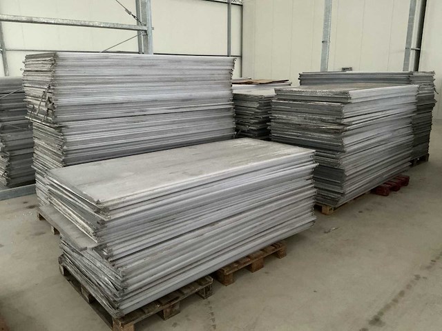 Polycarbonaat platen (4000x) - afbeelding 14 van  30