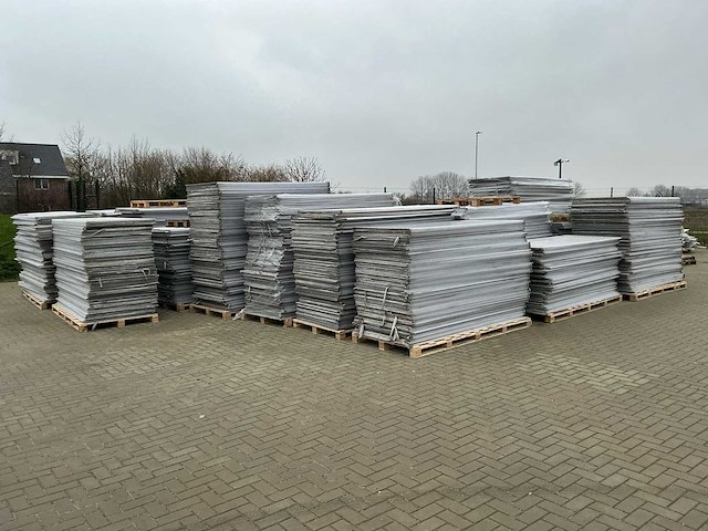 Polycarbonaat platen (4000x) - afbeelding 15 van  30