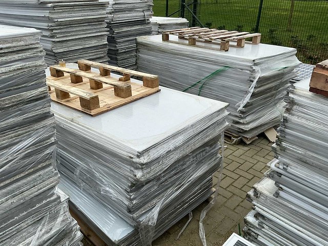 Polycarbonaat platen (4000x) - afbeelding 20 van  30