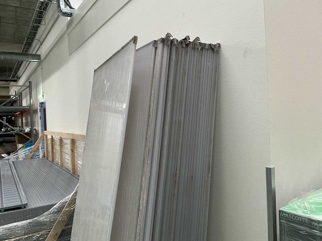 Polycarbonaat platen (4000x) - afbeelding 26 van  30